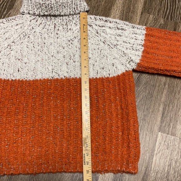 Chanel Cashmere blend chunky sweater - Picture 9 of 12